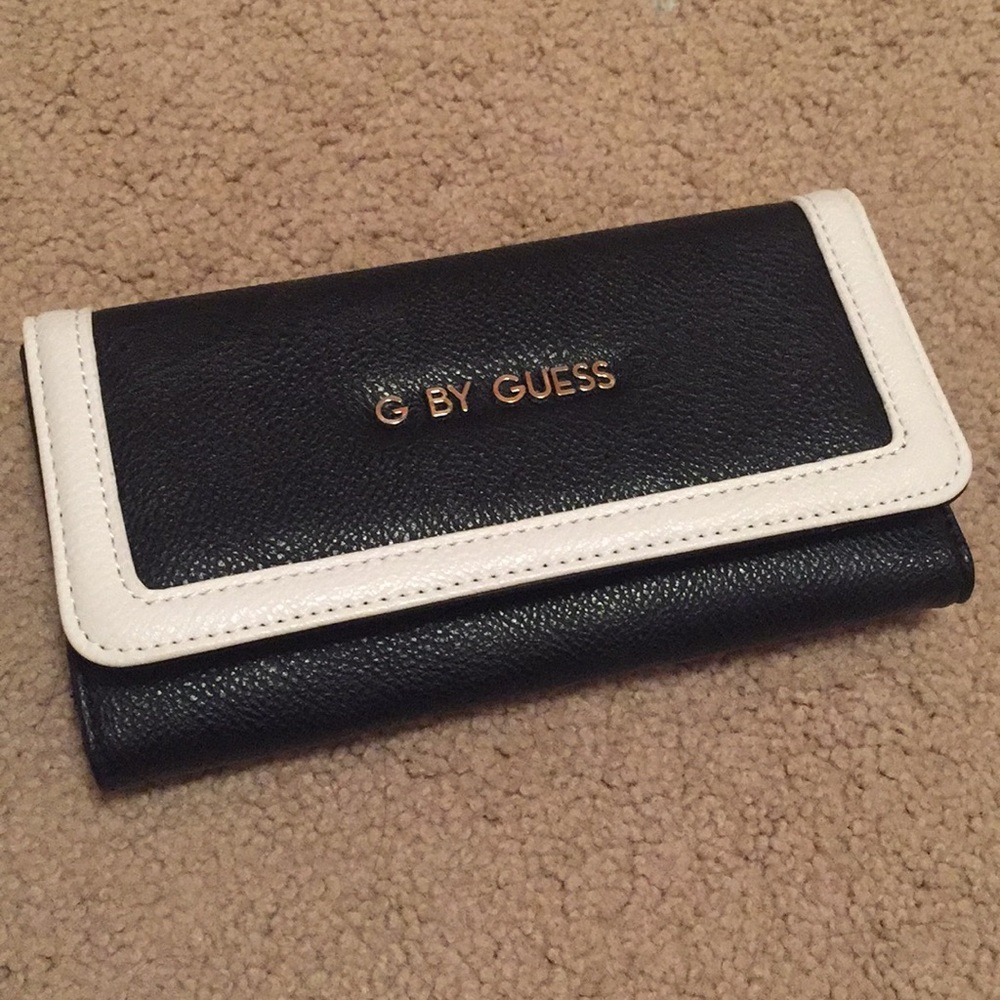 NEVER USED G by Guess Wallet
